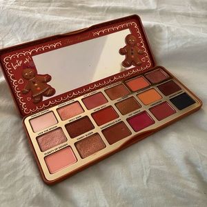 Too Faced Gingerbread Extra Spicy Palette